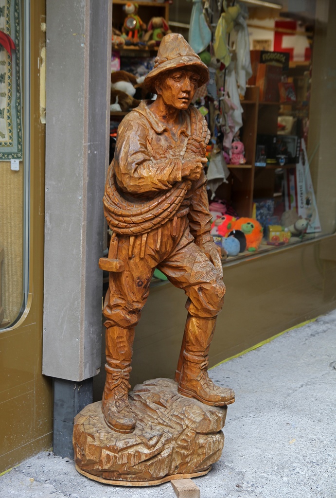 Mountaineer Statue